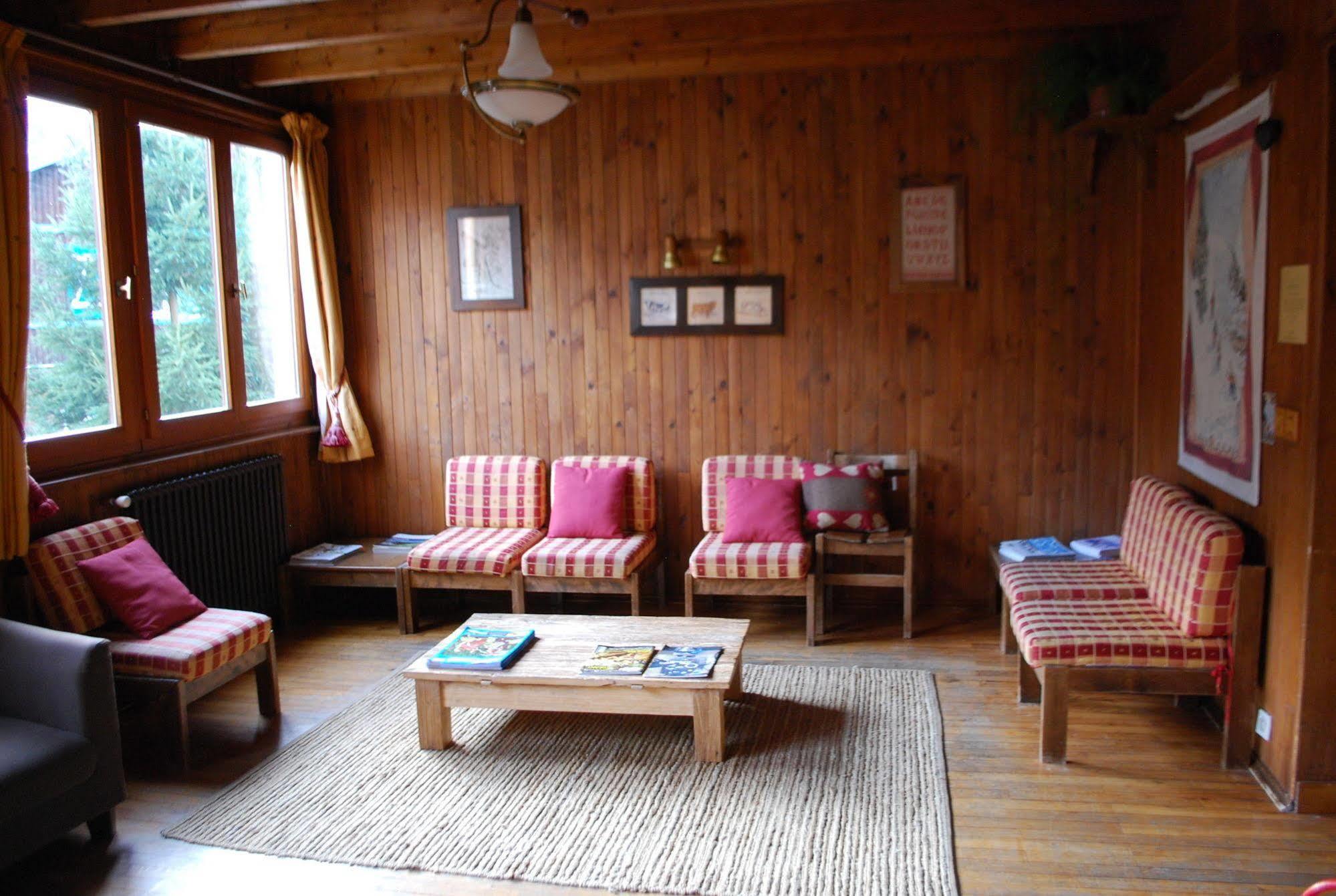 Hôtel le Christiania Arêches Esterno foto